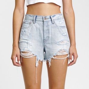 NWT NOVA HIGH RISE RELAXED CUT OFF